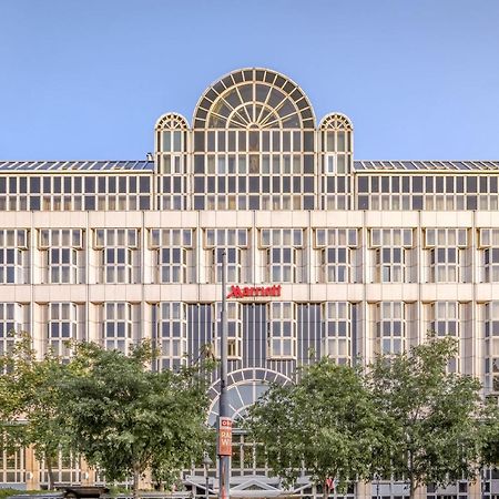 Vienna Marriott Hotel Eksteriør bilde The headquarters of the European Anti-fraud Office in Rue Joseph II, Brussels